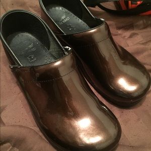 Danskos brown leather